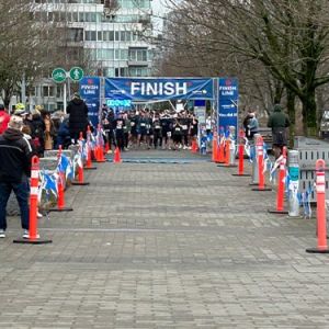 Vancouver Chilly Chase Crowd